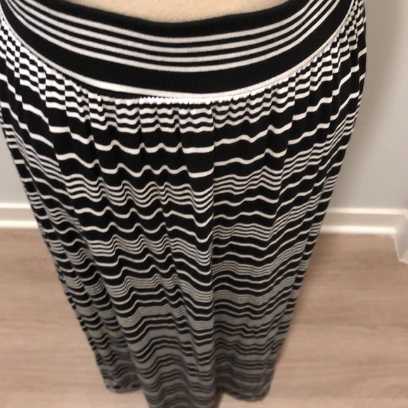 Loft Petites Maxi Skirt Black And White Striped  Size SP - Picture 3 of 15